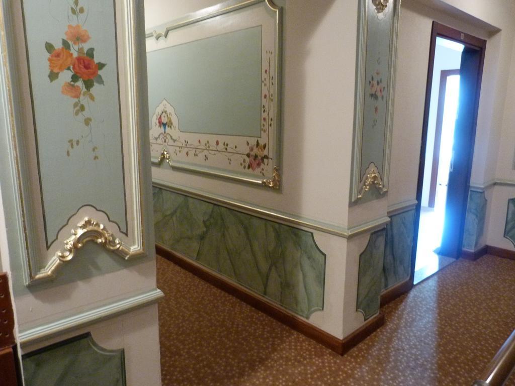 Gelibolu Hotel ภายนอก รูปภาพ